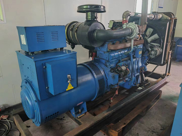 柳州100kW柴油发电机组使用多级机油有哪些优缺点？